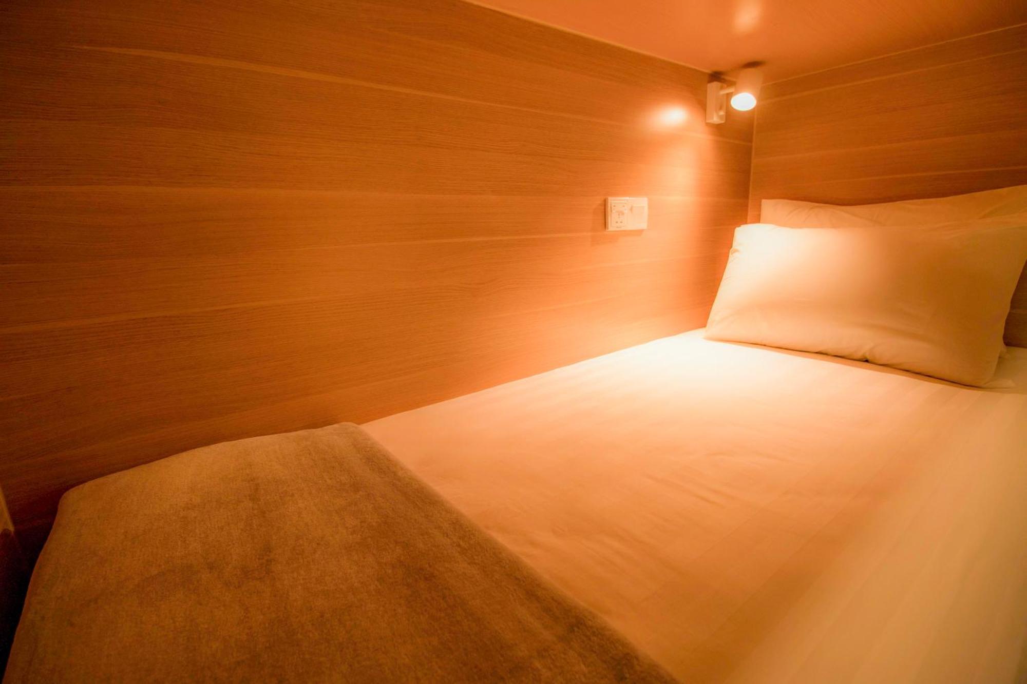 קואלה לומפור Hexa Hotel & Backpackers Capsules Bukit Bintang חדר תמונה