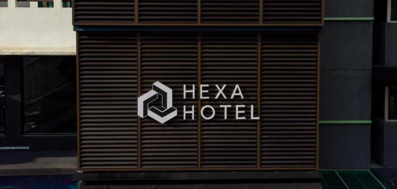 קואלה לומפור Hexa Hotel & Backpackers Capsules Bukit Bintang מראה חיצוני תמונה