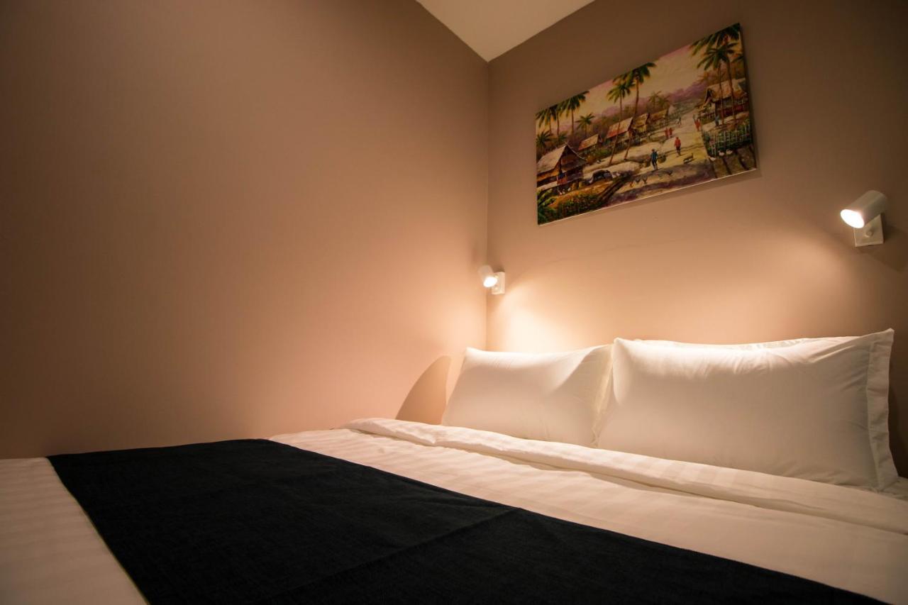 קואלה לומפור Hexa Hotel & Backpackers Capsules Bukit Bintang מראה חיצוני תמונה
