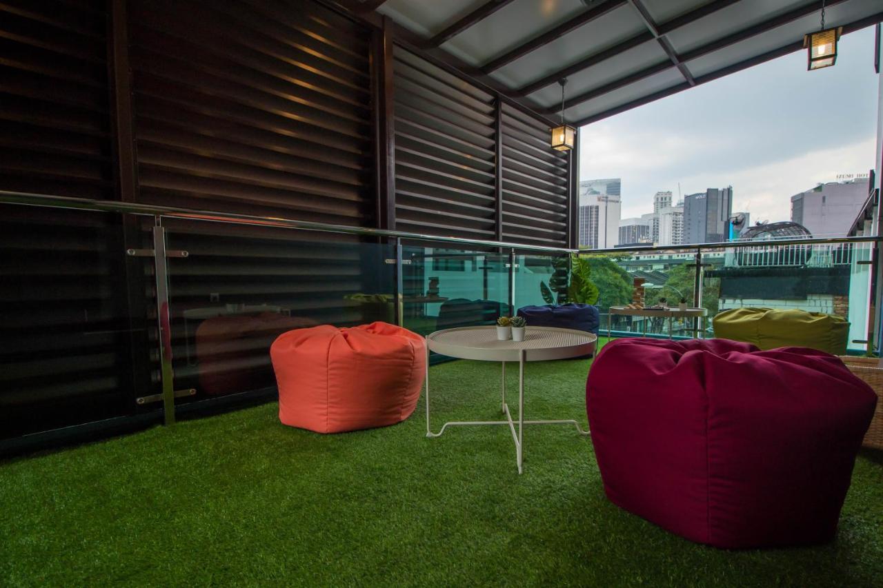 קואלה לומפור Hexa Hotel & Backpackers Capsules Bukit Bintang מראה חיצוני תמונה